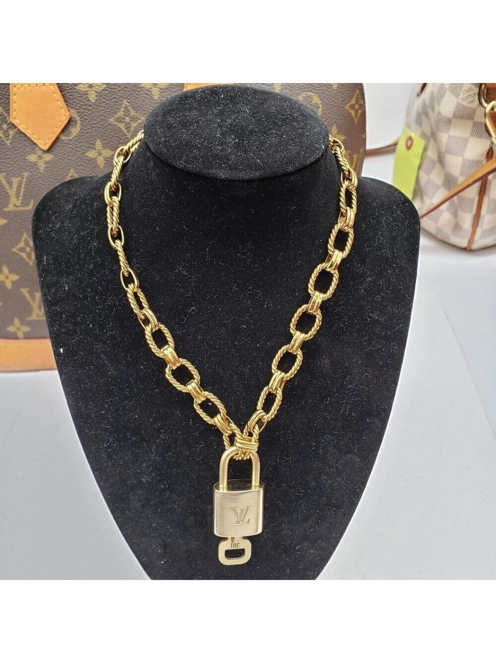 Authentic Louis Vuitton Lock & Key w/ Unbranded Gold Plated Gold Chain Necklace